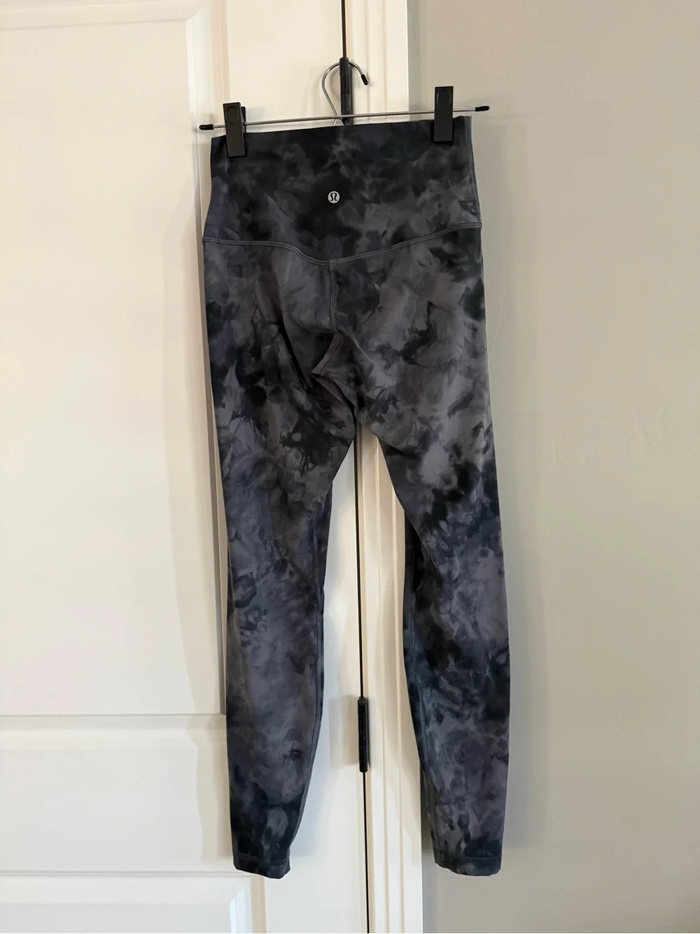 Lululemon Wunder Under High-Rise Tie-Dye Leggings in Charcoal Gray, size 6